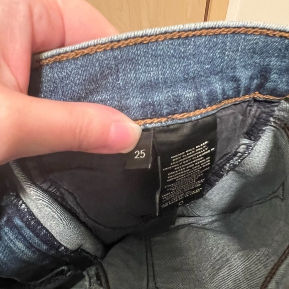 J brand Alana rose gold snake foil jeans - Picture 4 of 5